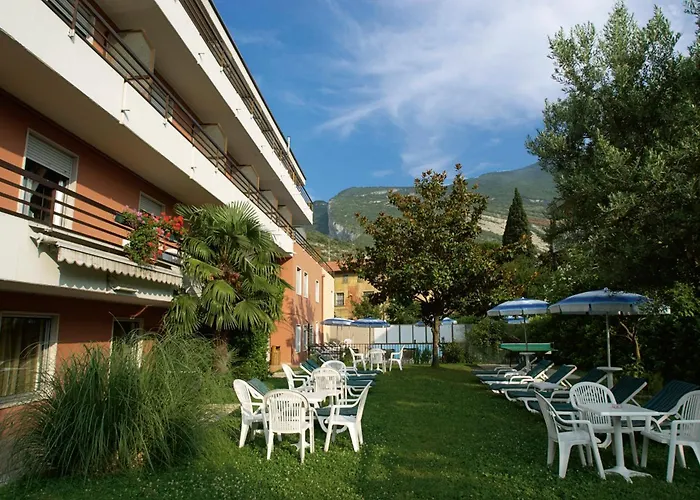Hotel Garni Villa Magnolia Torbole Sul Garda