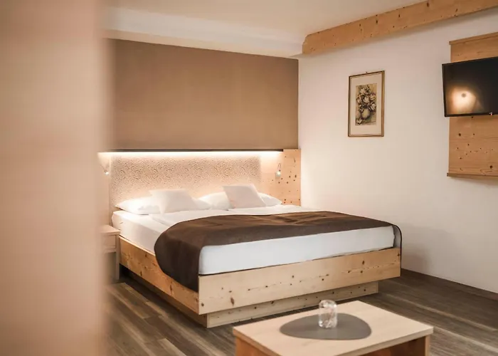 Hotel Karin Dorf Tirol