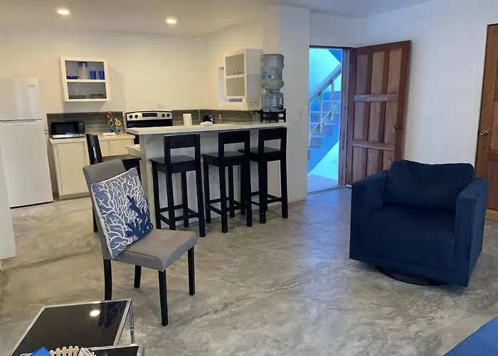 Flip Flop Inn Suites Unit 1 San Pedro 