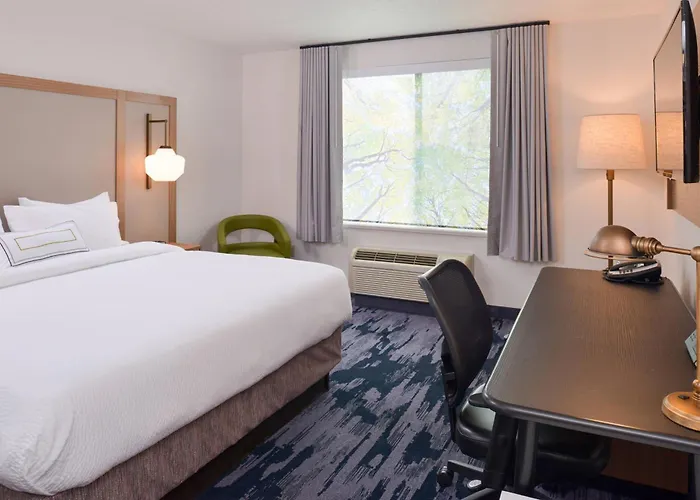Fairfield Inn & Suites By Marriott Pittsburgh New Stanton