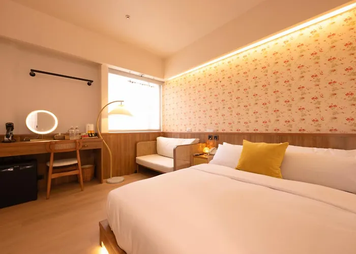 Cat Tail Pocket Inn