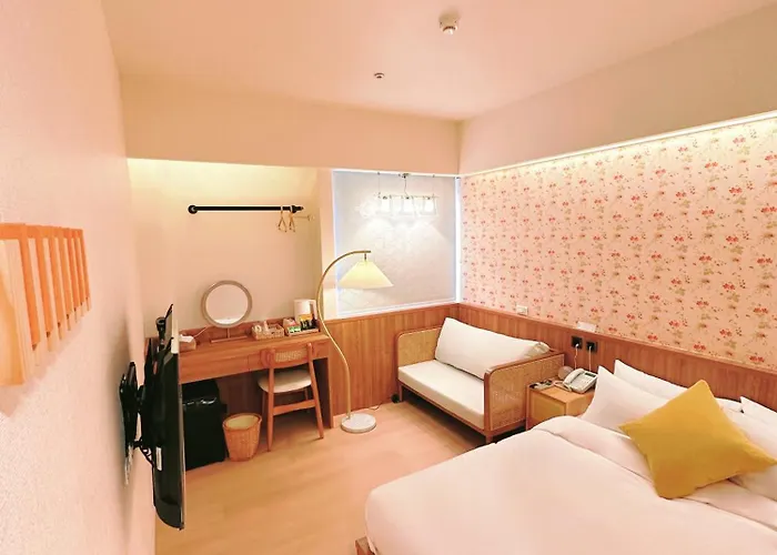 Cat Tail Pocket Inn
