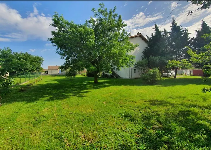 Villa La Libellule 5 Chambres 2 Sdb 2 Wc Grand Jardin et Parking Privé