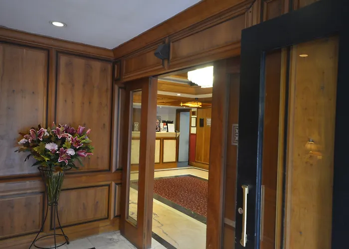 Best Western Burns Hotel Kensington Londra