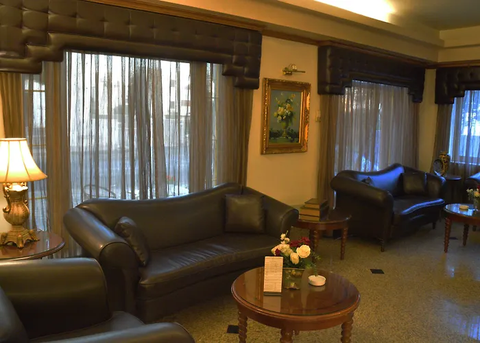 Capri Hotel Suites