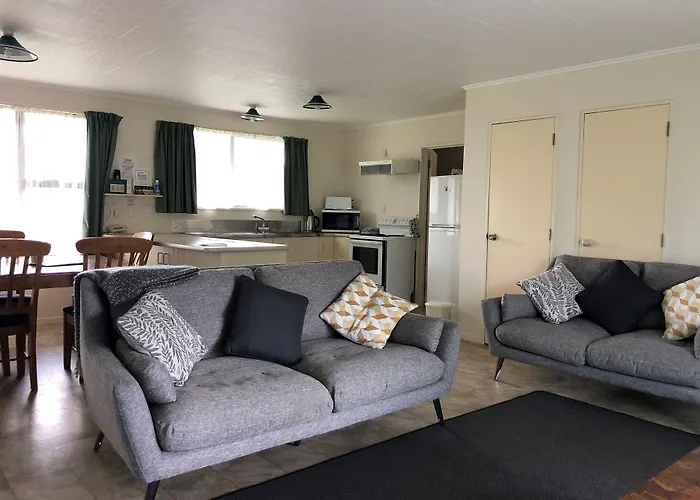 Alexandra Garden Court Motel