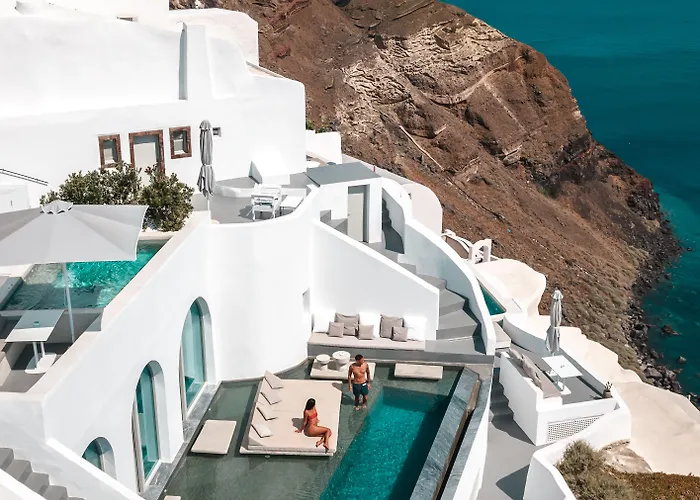 Echoes Luxury Suites Oia 