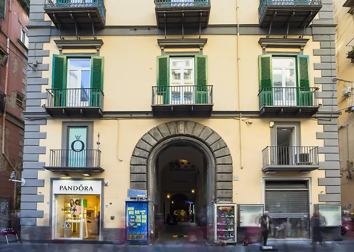 Don Pedro Rooms Vicerè di Toledo in the city center
