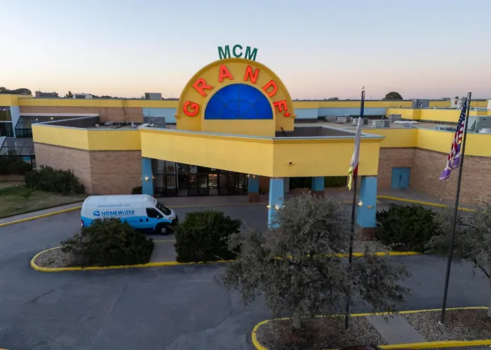 Mcm Grande Fundome Odessa Hotel