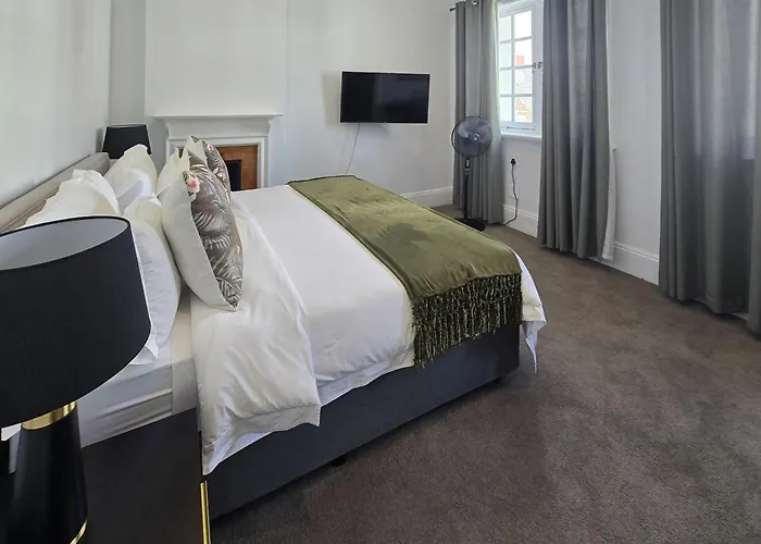 The Cape Town Club Hotel