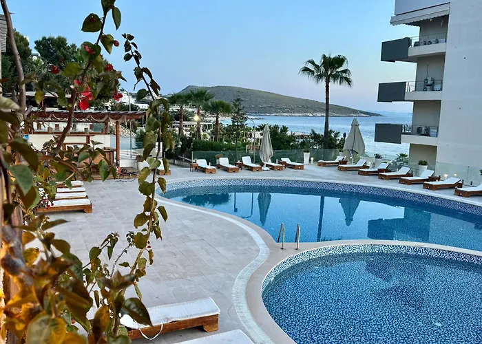 Harbour Hotel Sarandë