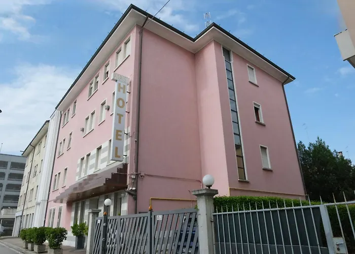 Hotel Paris Mestre