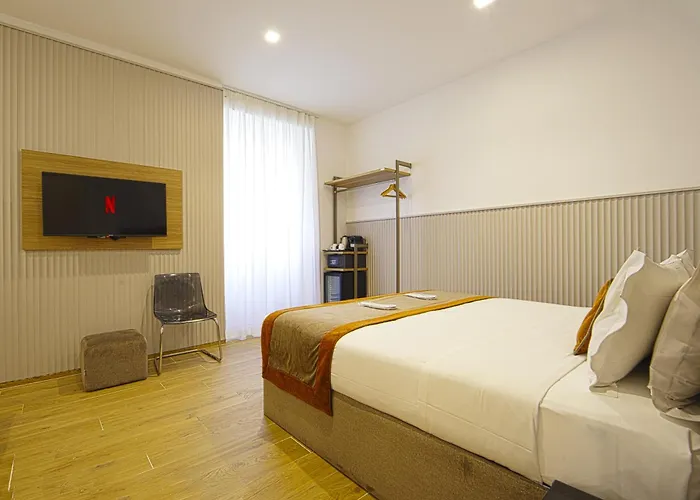 Home At Rome Vatican Suites