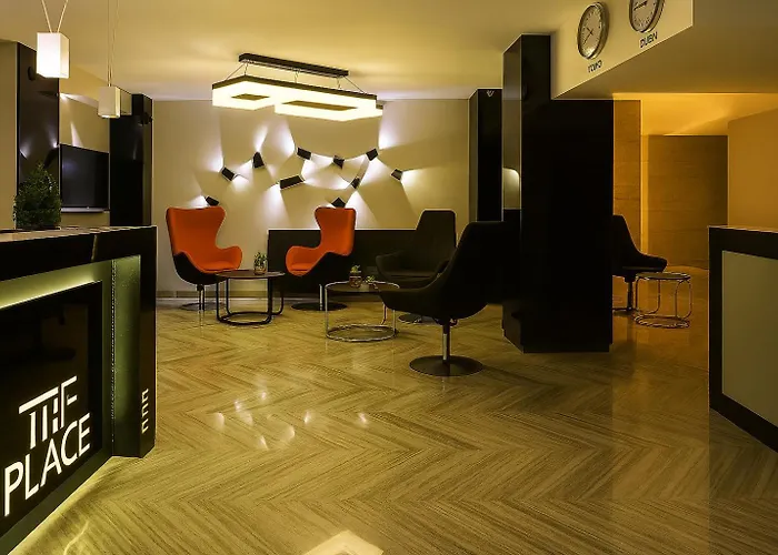 The Place Suit & Apartments