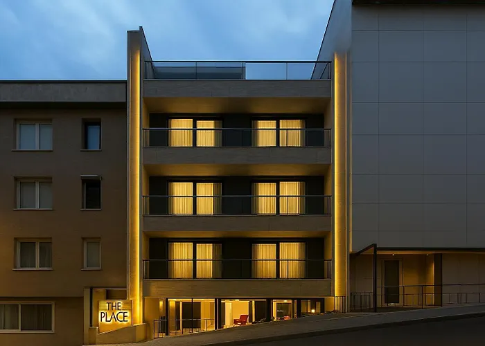 The Place Suit & Apartments