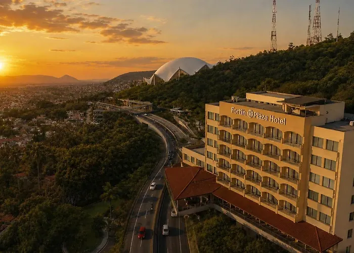 Hotel Fortin Plaza