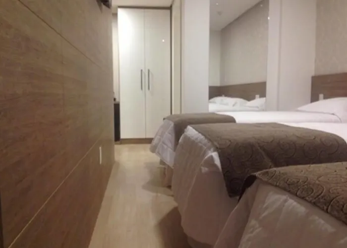 Holiday & Business Hotel - Em Frente Ao Centro De Eventos E Arena Conda Chapecó