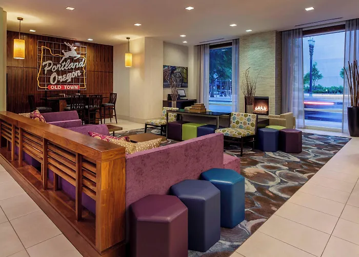 Courtyard By Marriott Portland City Center