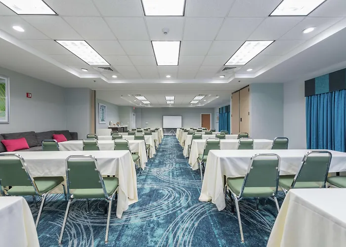 Hampton Inn Tampa-Veterans Expressway