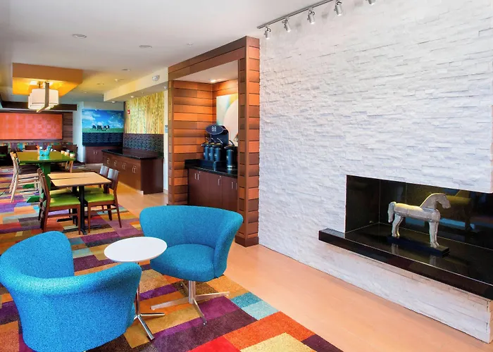 Fairfield Inn & Suites By Marriott Quincy