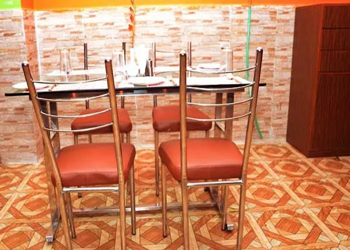 Hotel Petal Regency Puri