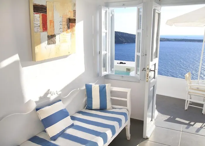 Finesse Suites Oia 