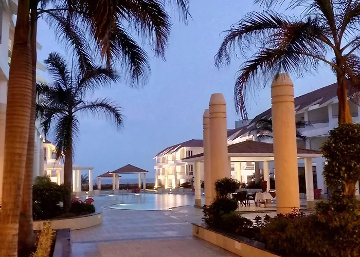 Empires Hotel