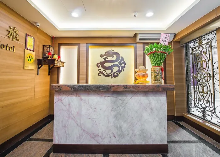 Longshan Inn